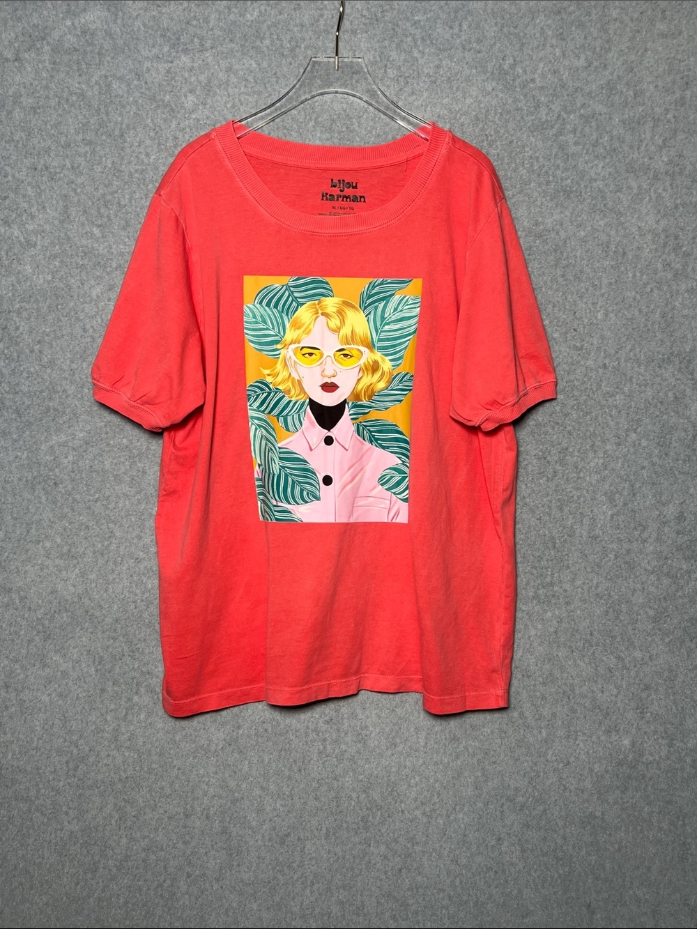 Bijou Karman X Target Woman’s Sunglasses Short Sleeve Graphic T-Shirt NWT
